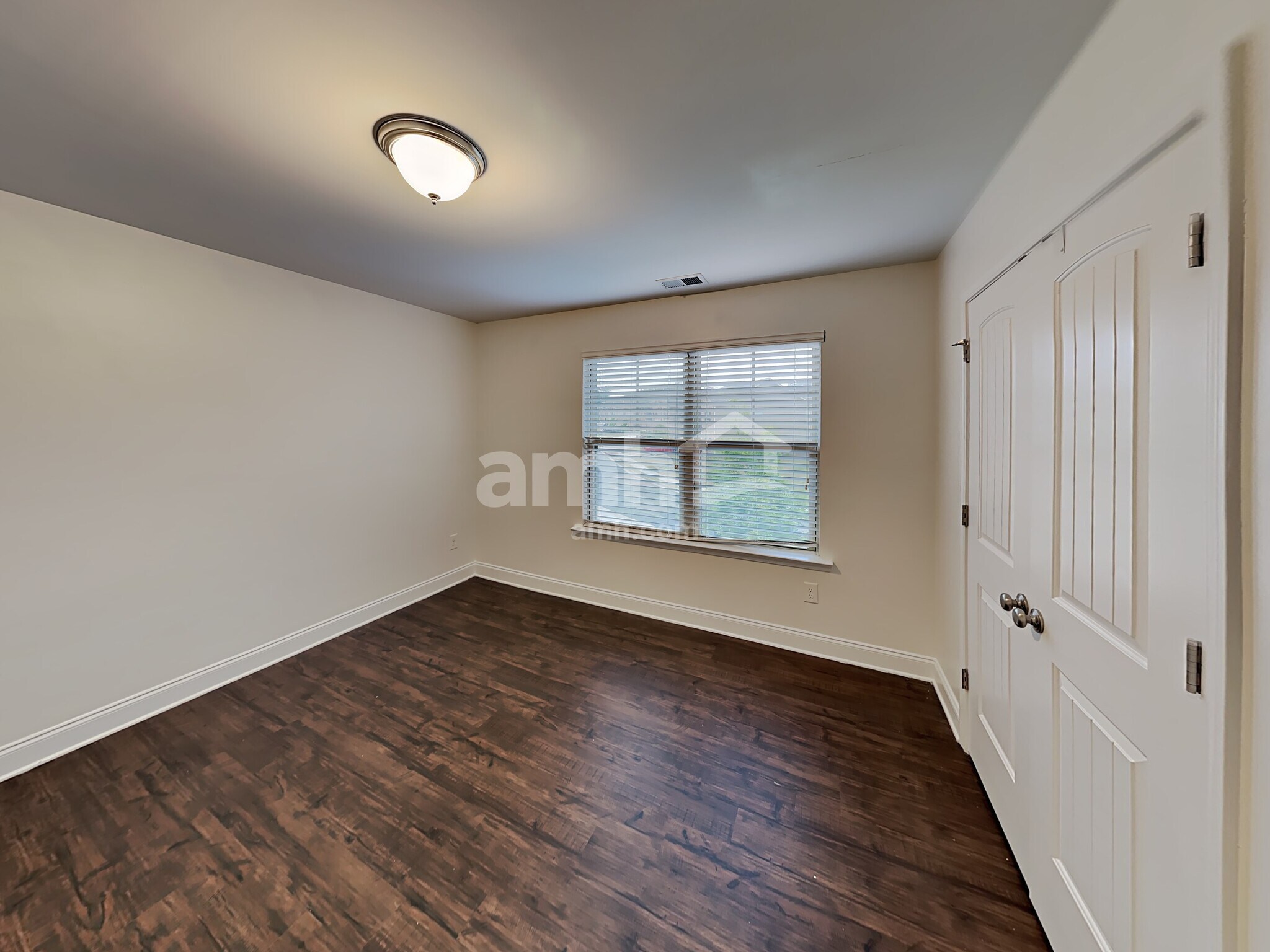 Building Photo - 1712 Weatherbrook Cir