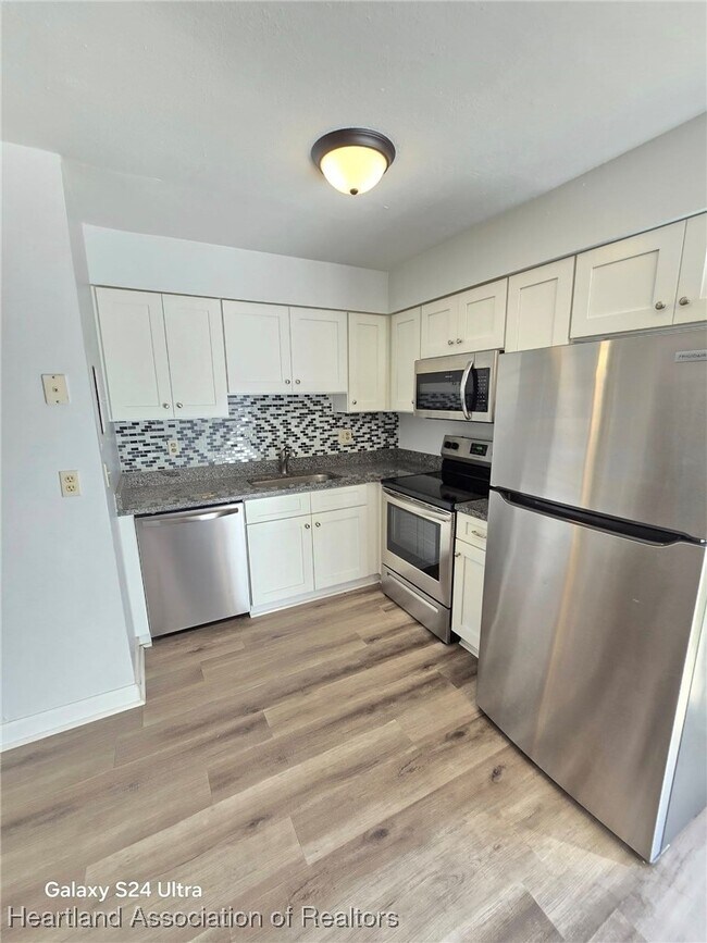 Building Photo - 341 US-27