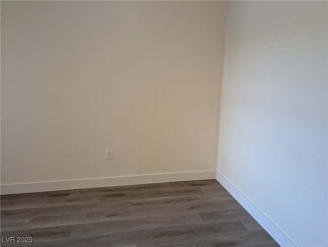 Building Photo - 7255 W Sunset Rd