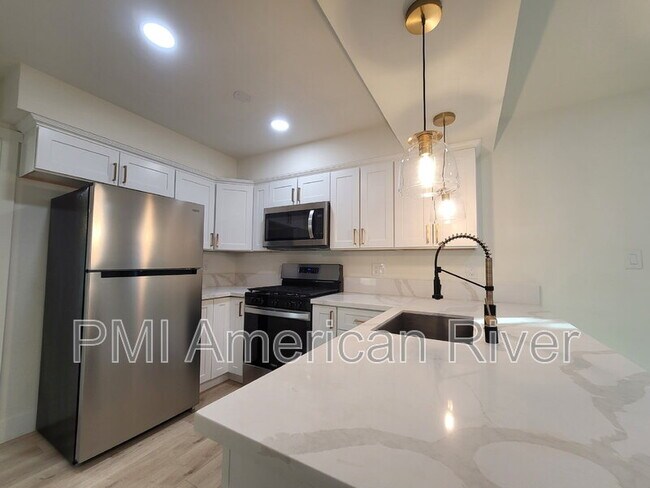 Building Photo - 7933 Valley Green Dr