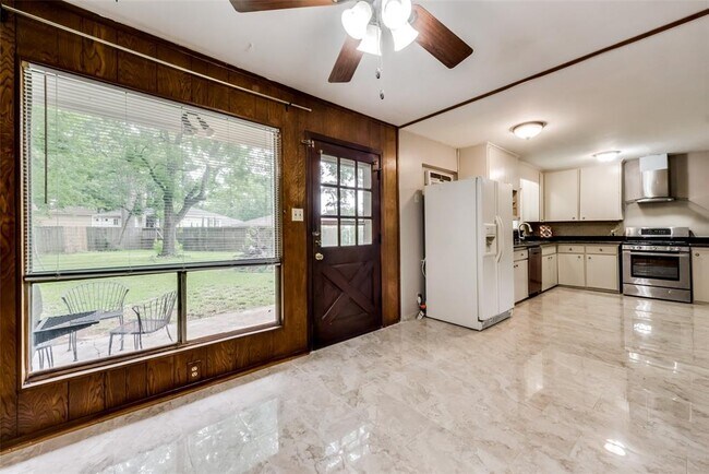 Building Photo - 4262 T C Jester Blvd