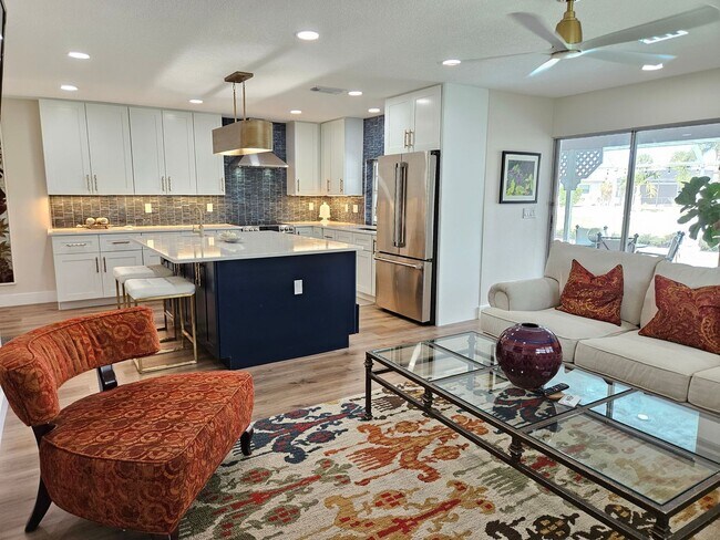 Building Photo - Annual Rental or 6+ month option - FURNISHED HEATED POOL HOME. Gorgeous 3 Bedroom, 3 Bath, 2 Car ...