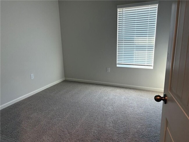 Building Photo - 30 Rustin Rdg