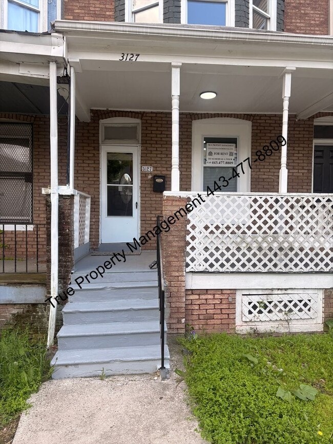 Building Photo - 3127 Baker St