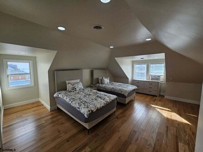 Building Photo - 27 S Little Rock Ave