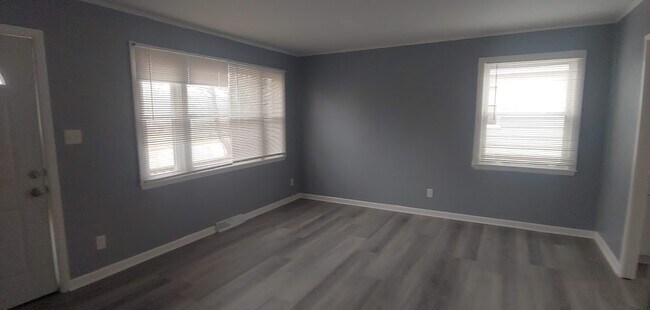 Building Photo - 3931 W Kaul Ave