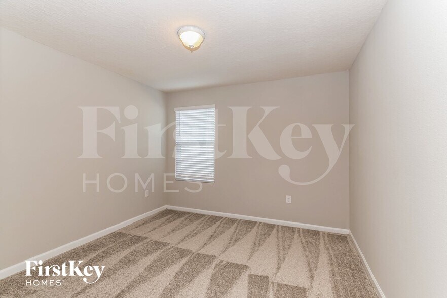 Building Photo - 8369 Cape Fox Dr