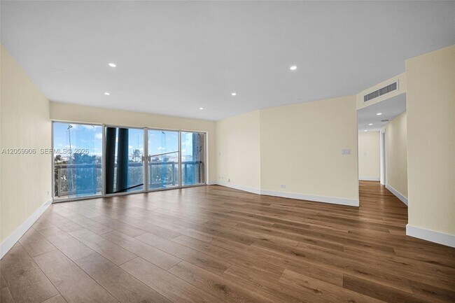 Building Photo - 2451 Brickell Ave