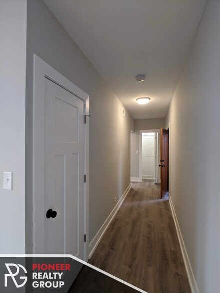 Building Photo - 1128 Maple Ave