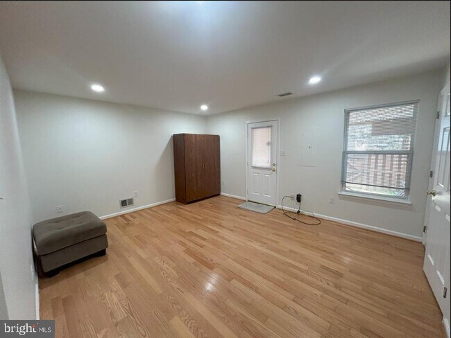 Building Photo - 6443 McCoy Rd