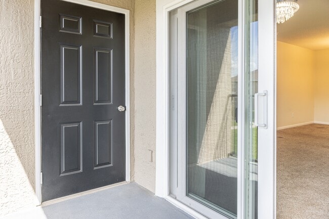 Building Photo - 6596 Swissco Dr