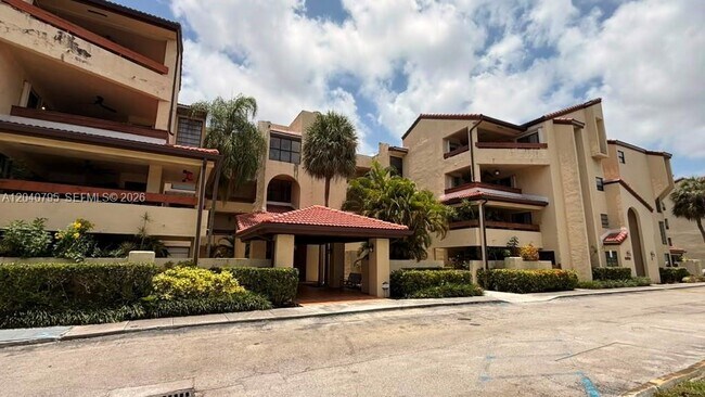 Building Photo - 8800 SW 123rd Ct