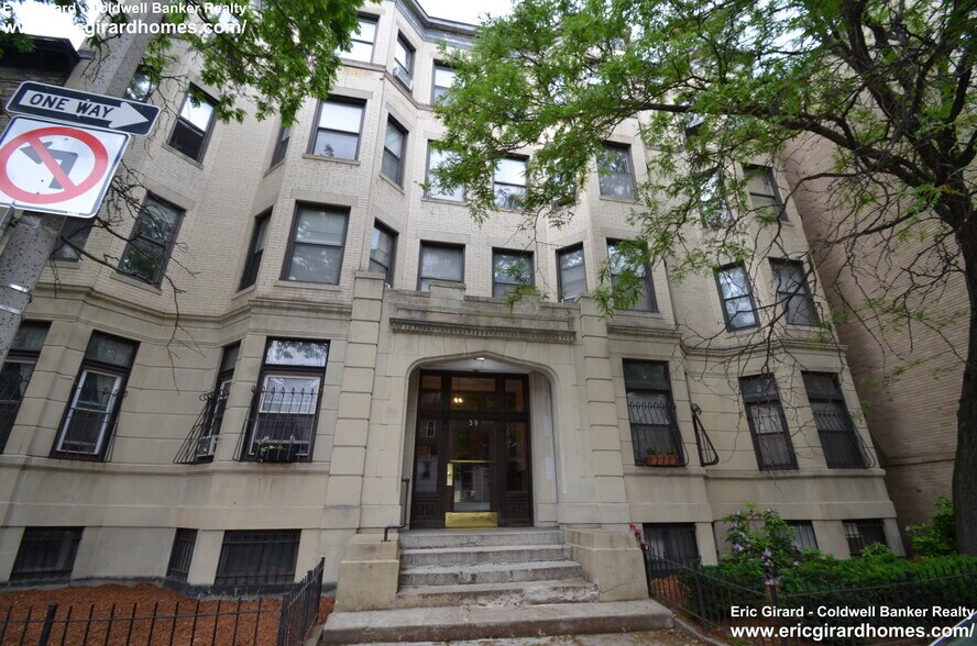 Building Photo - 39 Hemenway St
