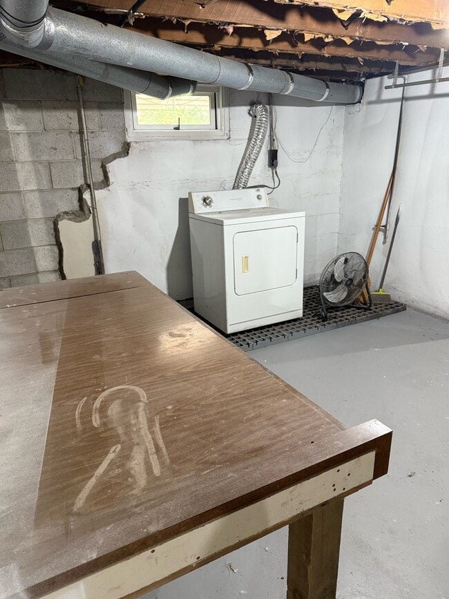 Building Photo - 1408 Ashmun St