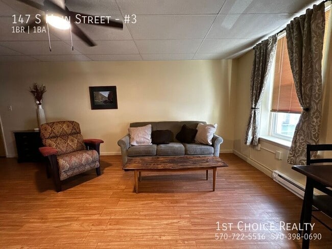 Building Photo - 147 S Main St