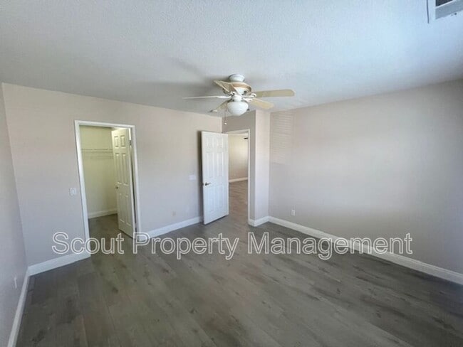 Building Photo - 33309 Morning View Dr