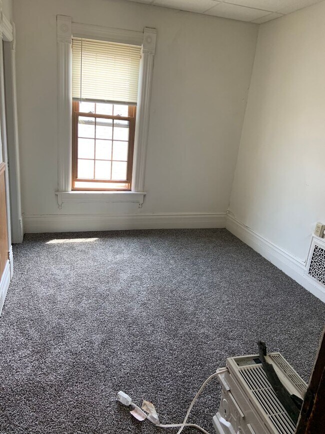 Building Photo - pp512