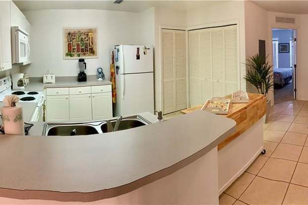 Building Photo - 2738 Club Cortile Cir