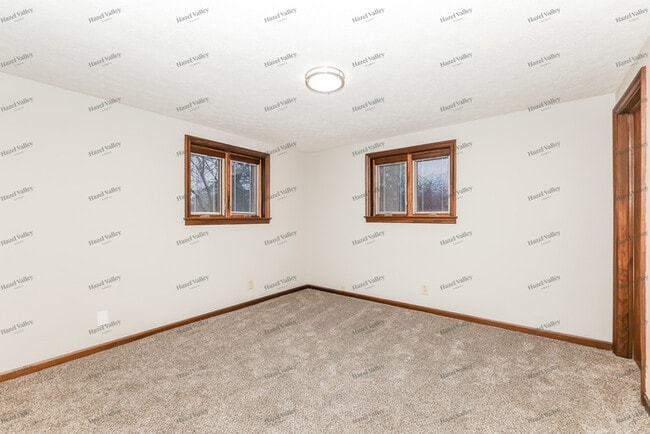 Building Photo - 2519 Walford Dr