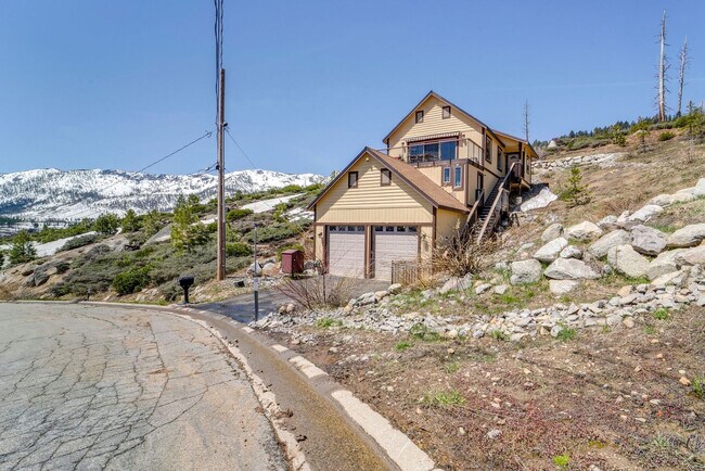 Building Photo - 799 Lookout Point Cir