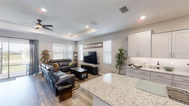 Building Photo - 5655 SW 78th Ave Rd