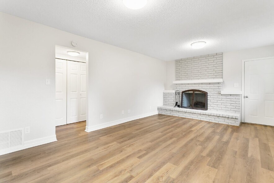 Building Photo - Renovated 4-Bedroom Home with Finished Bas...