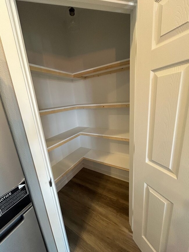 Building Photo - Beautifully Furnished Brand New 5 Bedroom ...