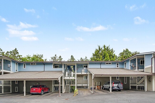 Building Photo - 7573 Old Redmond Rd