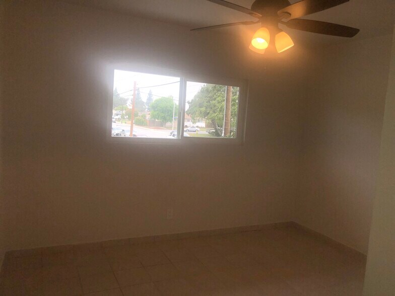 Bedroom - 5461 Kingsley St