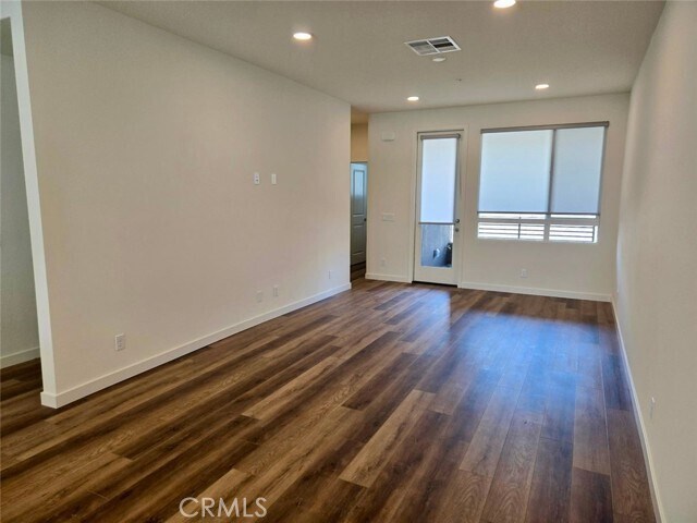 Building Photo - 33 Bigsby Dr
