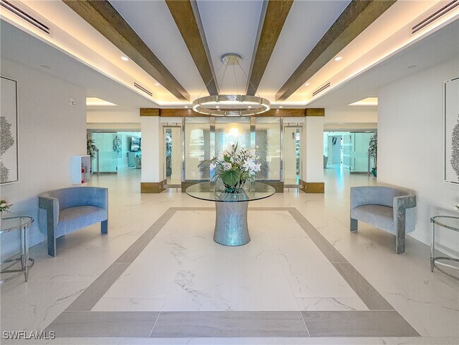 Building Photo - 3430 Gulf Shore Blvd N