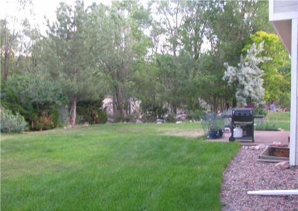 Building Photo - Spacious Rockrimmon Home for Rent – Cul-de-Sac Location!