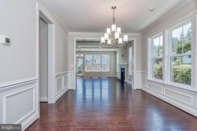 Building Photo - 3100 Greenway Blvd