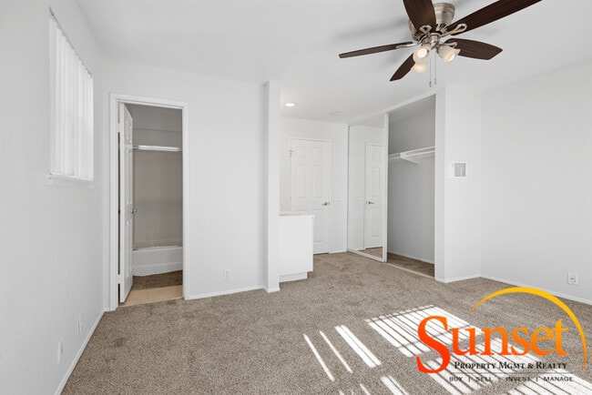 Building Photo - 3975 Hortensia St