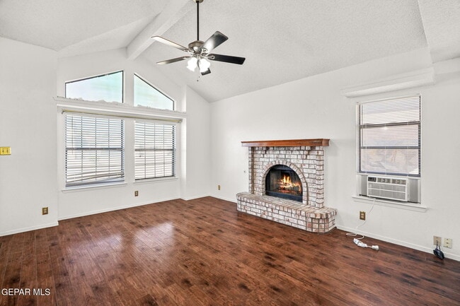 Building Photo - 2904 Lake Champlain St