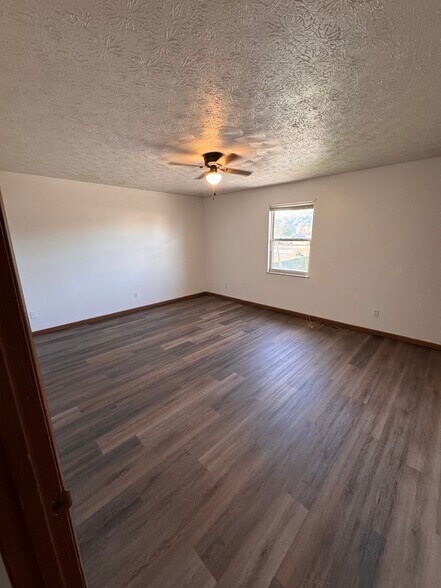 Building Photo - 230 Township Road 1110