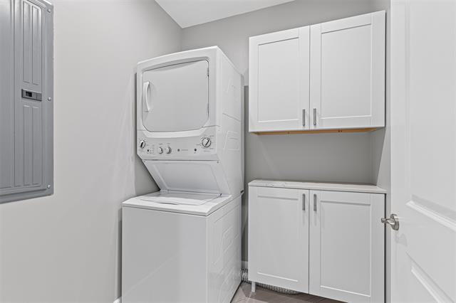 Building Photo - 500 Throckmorton St