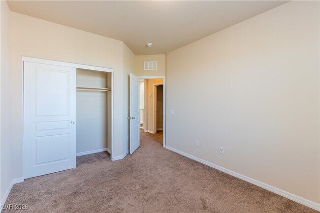 Building Photo - 10279 Mopan Rd