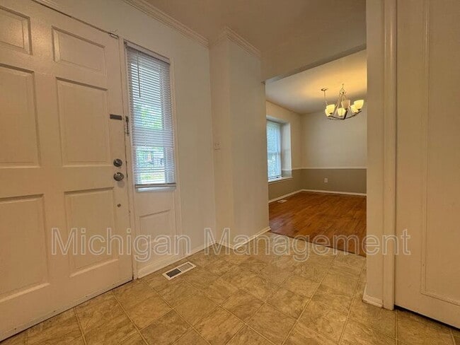Building Photo - 3324 Bluett Rd