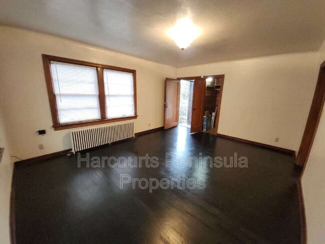 Building Photo - 949 Washington Ave