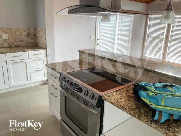 Building Photo - 2668 Allyn Way NW