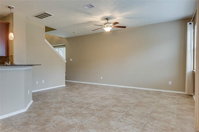 Building Photo - 251 Bloomhill Pl