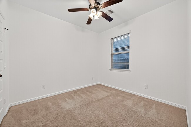 Building Photo - 7927 Tindarey Maple Trace