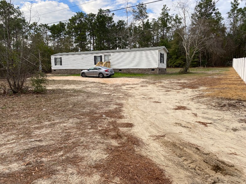 Building Photo - 4159 Daisy Ln