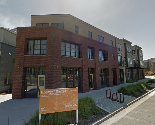 Building Photo - The Broadway Triangle