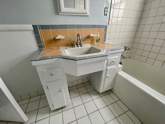 Bathroom (new paint) - 1008 6th St