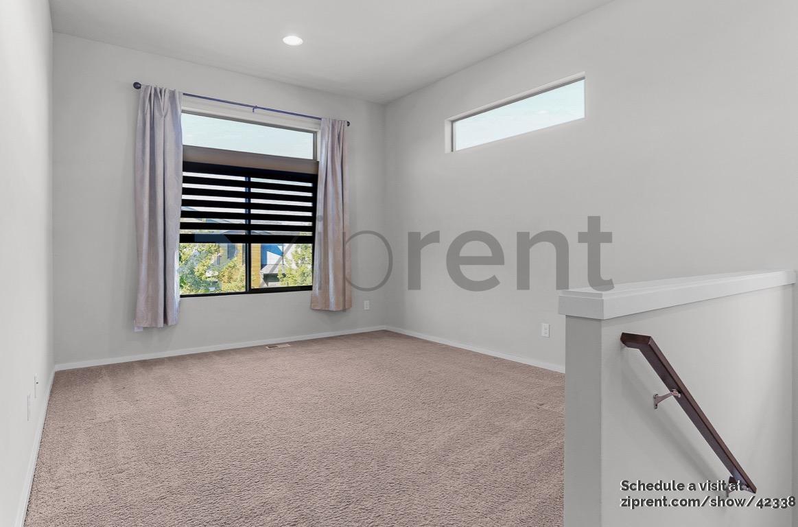 Building Photo - 32830 Madrona Ave SE