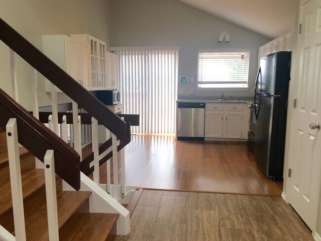 Building Photo - 9425 Joyce Ln.