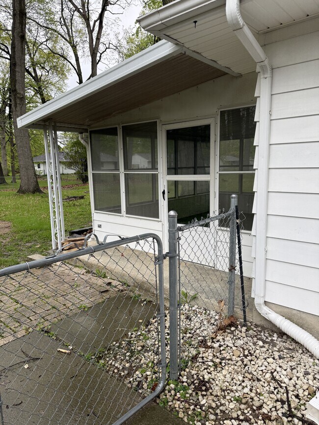 Building Photo - 2316 Lima Ln