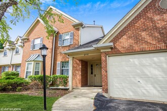 Building Photo - 2791 Green Bridge Ct